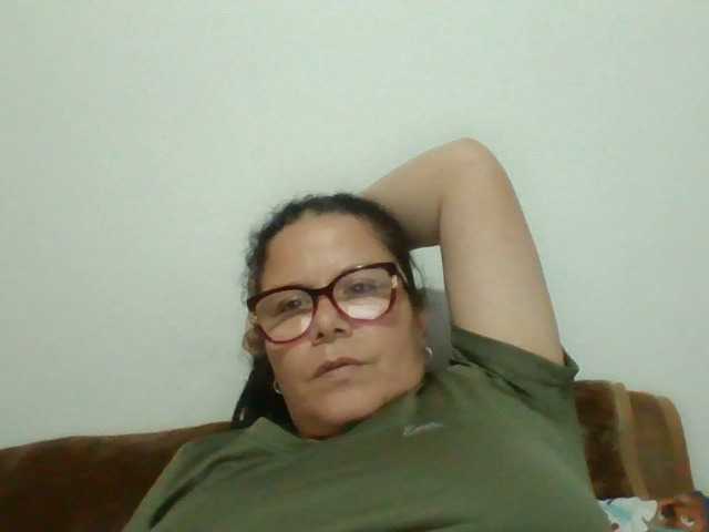 lucianamaster live cam on BongaCams