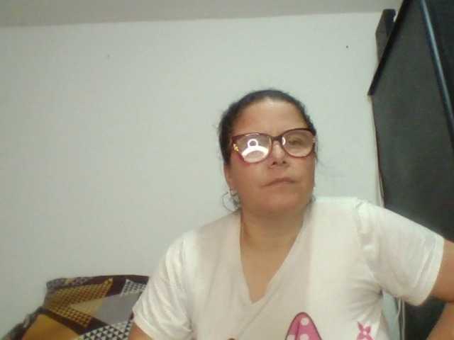 lucianamaster live cam on BongaCams