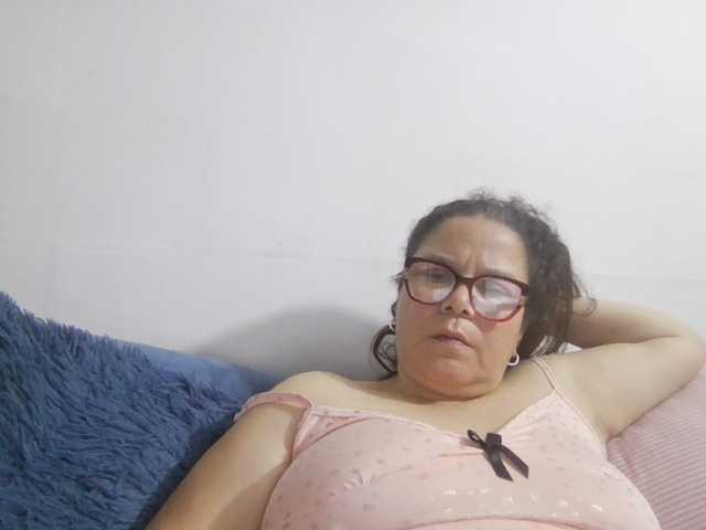 lucianamaster live cam preview