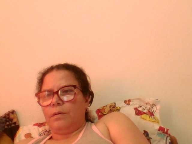 lucianamaster live cam on BongaCams