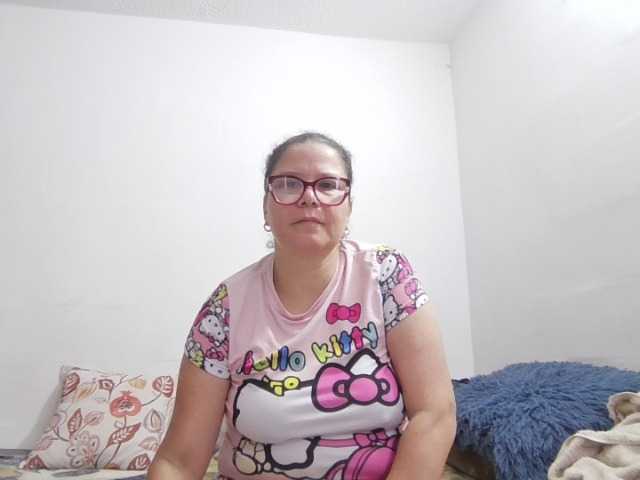 lucianamaster, en vivo ahora en BongaCams