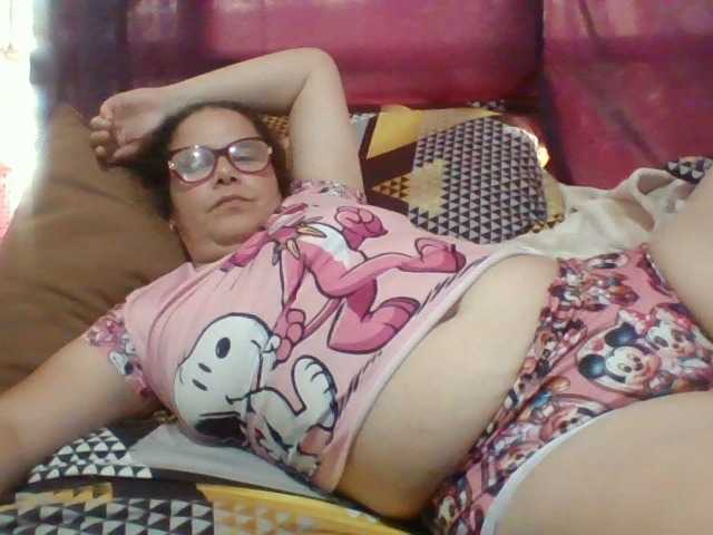 lucianamaster live cam on BongaCams