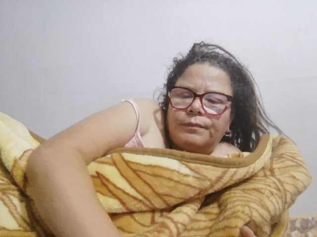lucianamaster live cam on BongaCams