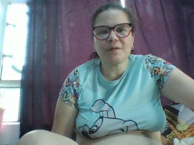 lucianamaster live cam on BongaCams