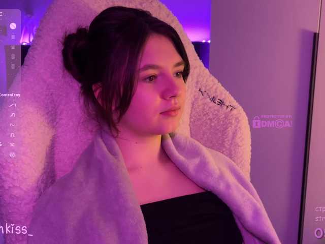 -FoxAlisa-'s BongaCams show and profile