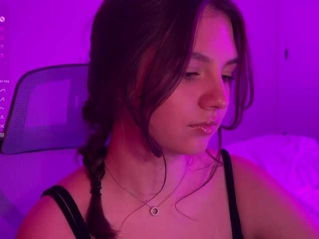 -FoxAlisa- live cam on BongaCams