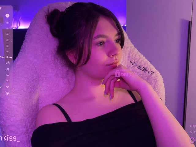 -FoxAlisa-'s BongaCams show and profile