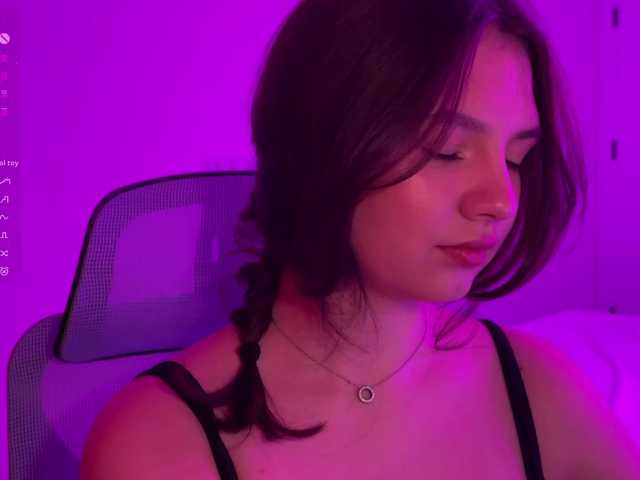 -FoxAlisa- live cam on BongaCams