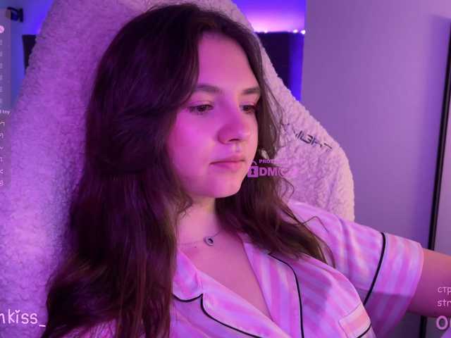 -FoxAlisa- live cam on BongaCams