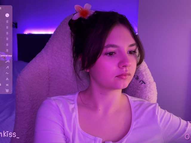 -FoxAlisa-'s BongaCams show and profile