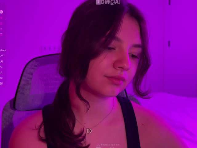 -FoxAlisa- live cam on BongaCams