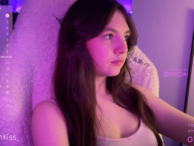 -FoxAlisa-'s BongaCams show and profile