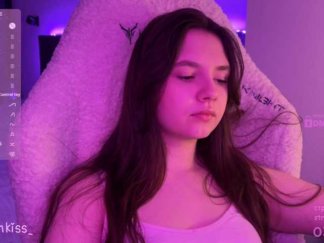 -FoxAlisa-'s BongaCams show and profile