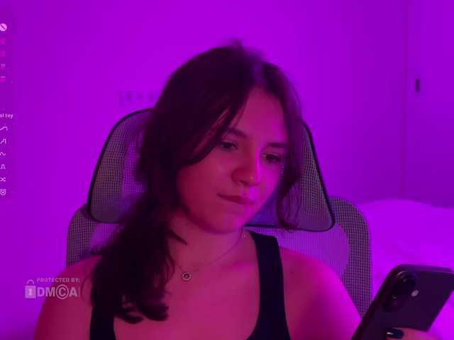 -FoxAlisa- live cam on BongaCams