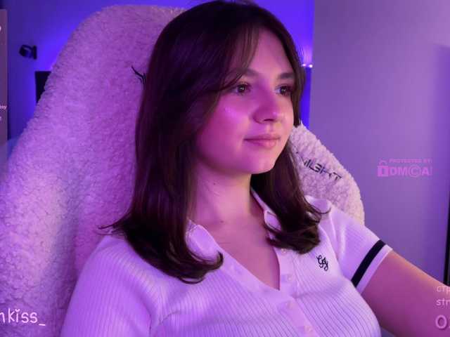 -FoxAlisa- live cam on BongaCams