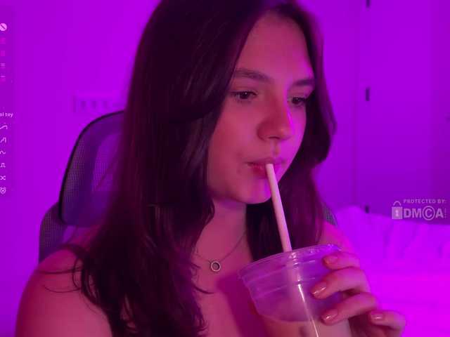 -FoxAlisa- live cam on BongaCams
