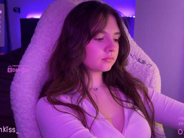 -FoxAlisa- live cam on BongaCams