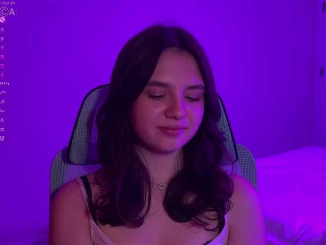 -FoxAlisa- live cam on BongaCams