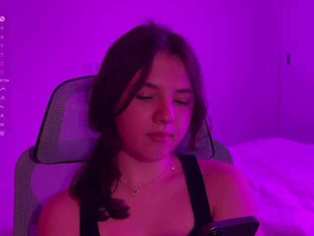 -FoxAlisa- live cam on BongaCams