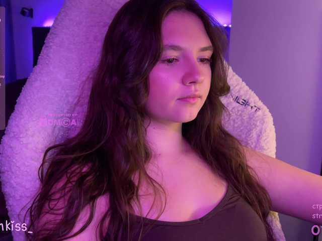 -FoxAlisa- live cam on BongaCams