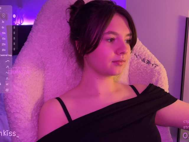 -FoxAlisa-'s BongaCams show and profile