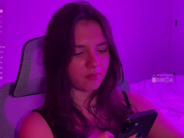 -FoxAlisa- live cam on BongaCams
