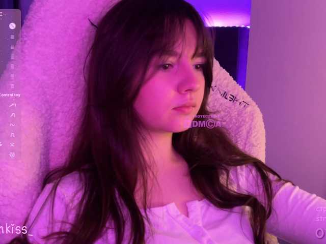 -FoxAlisa-'s BongaCams show and profile