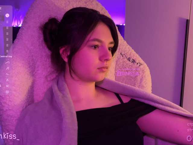 -FoxAlisa-'s BongaCams show and profile