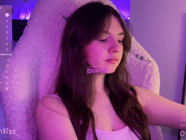 -FoxAlisa-'s BongaCams show and profile