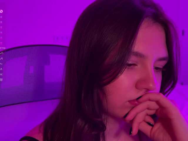 -FoxAlisa- live cam on BongaCams