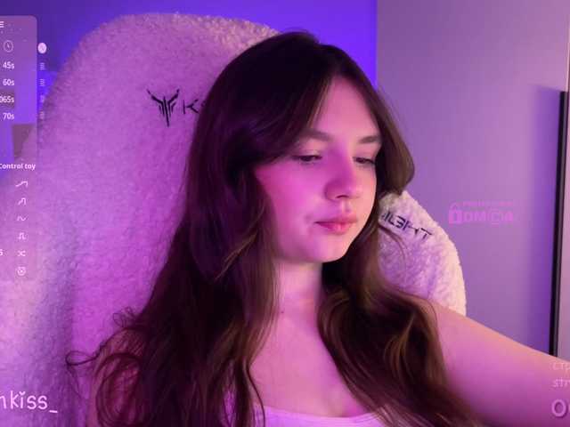 -FoxAlisa-'s BongaCams show and profile