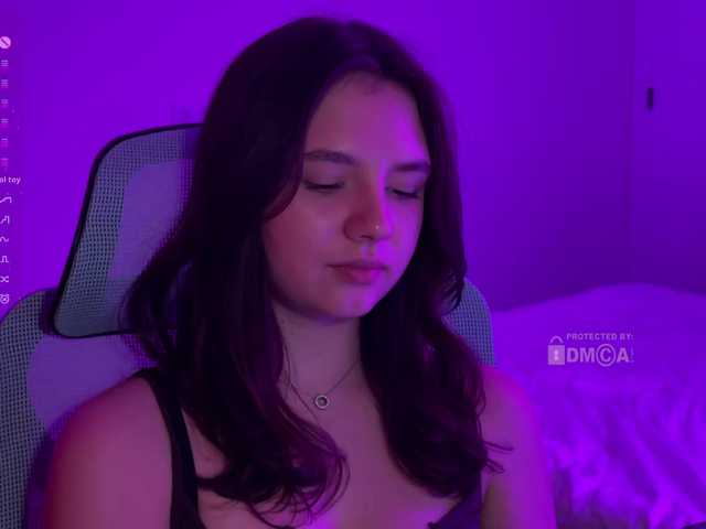 -FoxAlisa- live cam on BongaCams