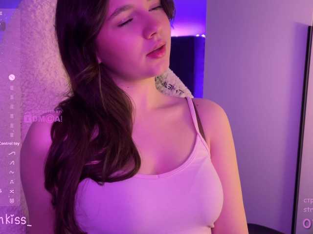 -FoxAlisa-'s BongaCams show and profile