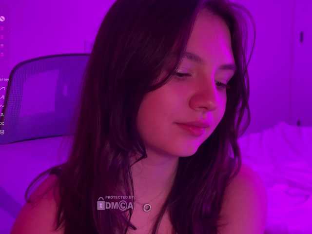 -FoxAlisa- live cam on BongaCams