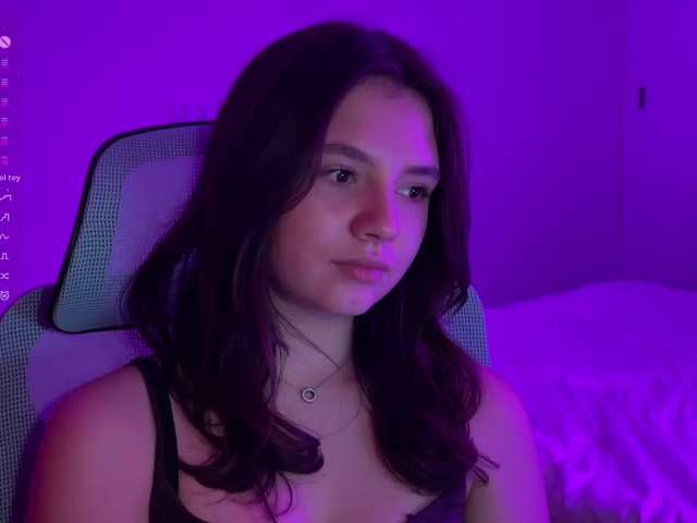 -FoxAlisa- live cam on BongaCams