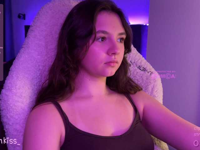 -FoxAlisa- live cam on BongaCams