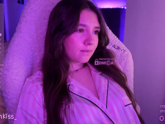 -FoxAlisa- live cam on BongaCams