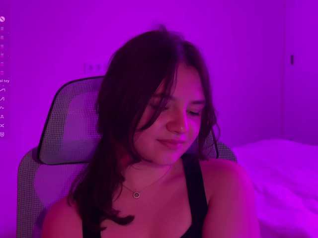-FoxAlisa- live cam on BongaCams