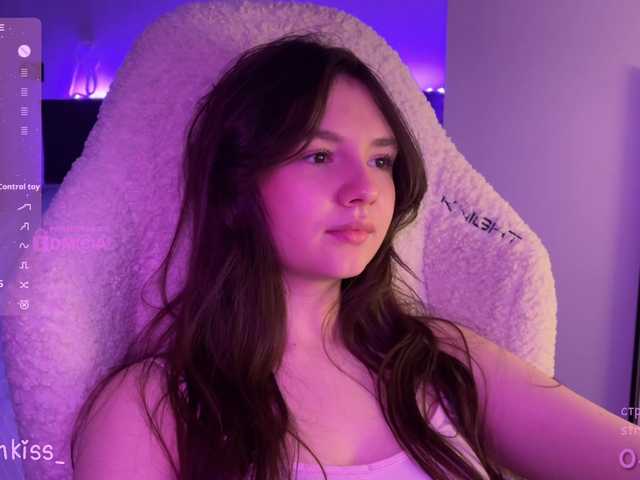 -FoxAlisa-'s BongaCams show and profile