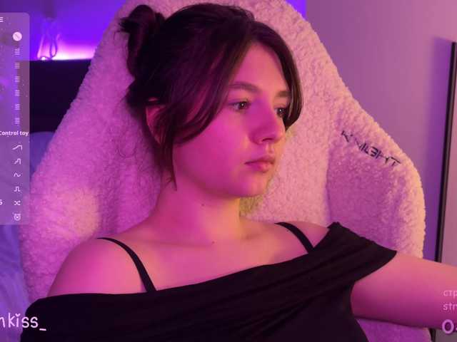 -FoxAlisa-'s BongaCams show and profile