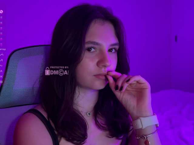 -FoxAlisa- live cam on BongaCams