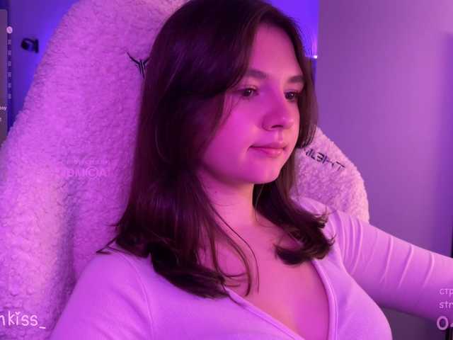-FoxAlisa- live cam on BongaCams