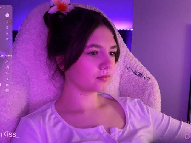 -FoxAlisa-'s BongaCams show and profile