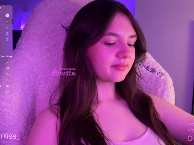 -FoxAlisa-'s BongaCams show and profile