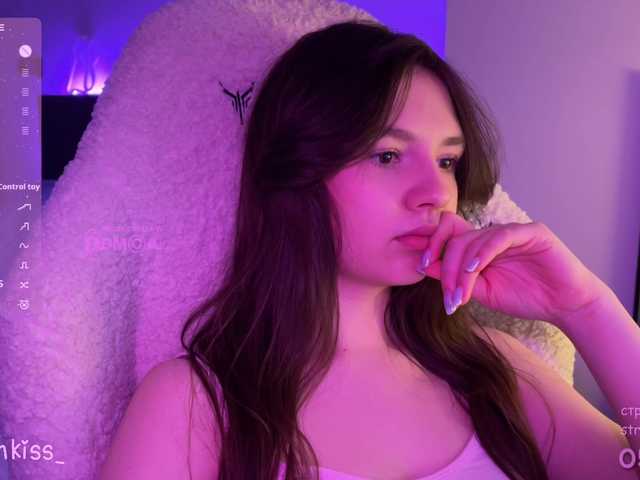 -FoxAlisa-'s BongaCams show and profile