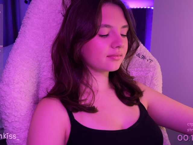 -FoxAlisa- live cam on BongaCams