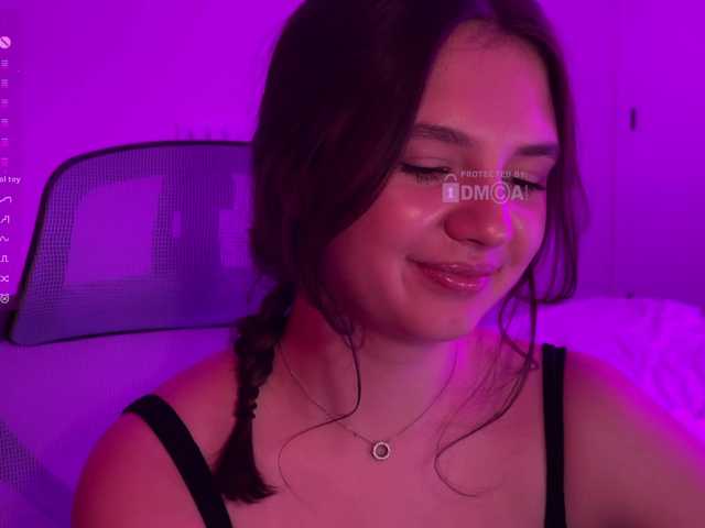 -FoxAlisa- live cam on BongaCams