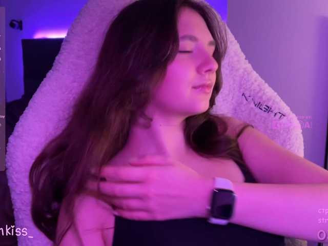 -FoxAlisa- live cam on BongaCams