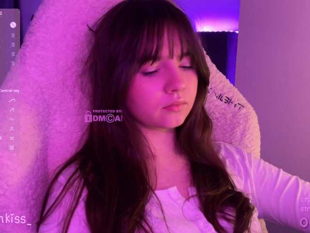 -FoxAlisa-'s BongaCams show and profile