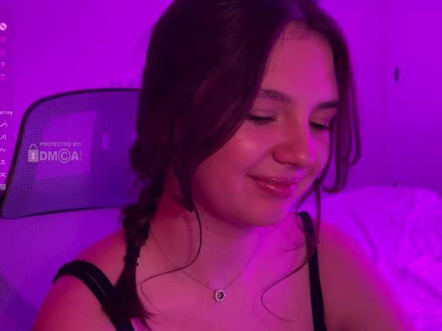 -FoxAlisa- live cam on BongaCams